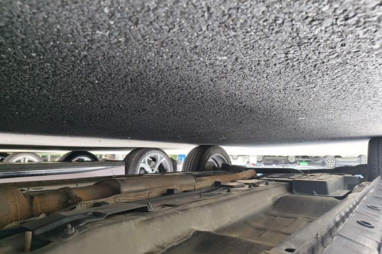 Used Wey VV7 2017 2.0T Luxury Model Chassis Front Right