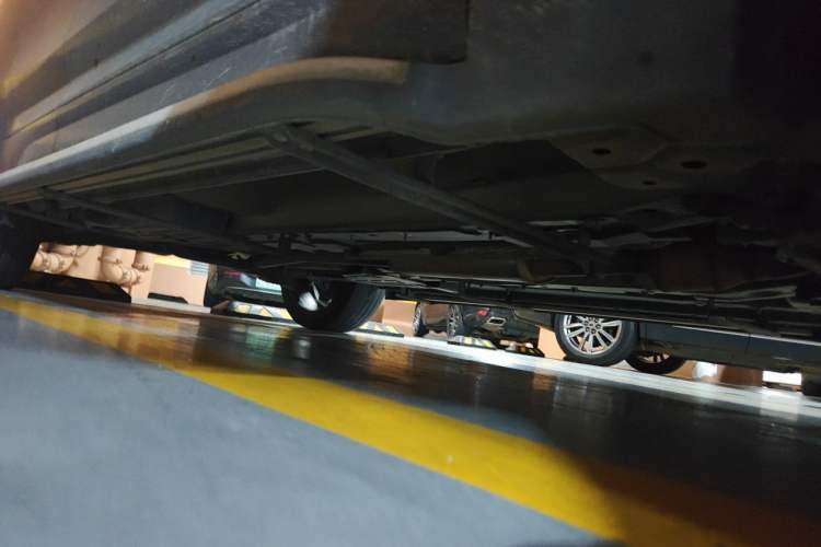 Used Wey VV7 2017 2.0T Flagship Model Chassis Front Right