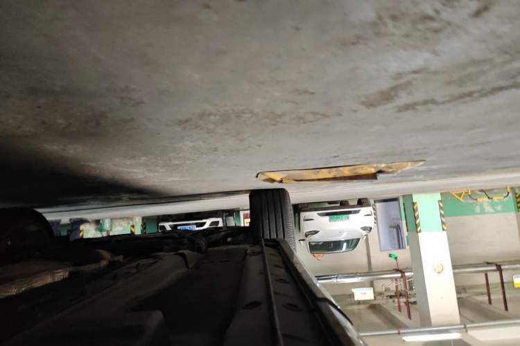 Used Wey VV7 2017 2.0T Flagship Model Chassis Rear Left