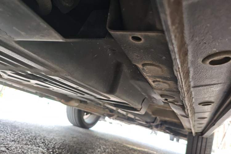 Used Wey VV7 2017 2.0T Flagship Model Chassis Rear Right