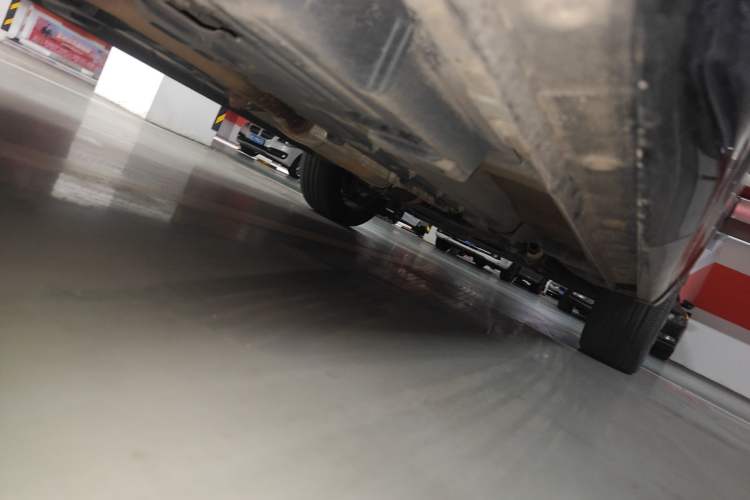 Used Wey VV7 2017 2.0T Flagship Model Chassis Rear Right