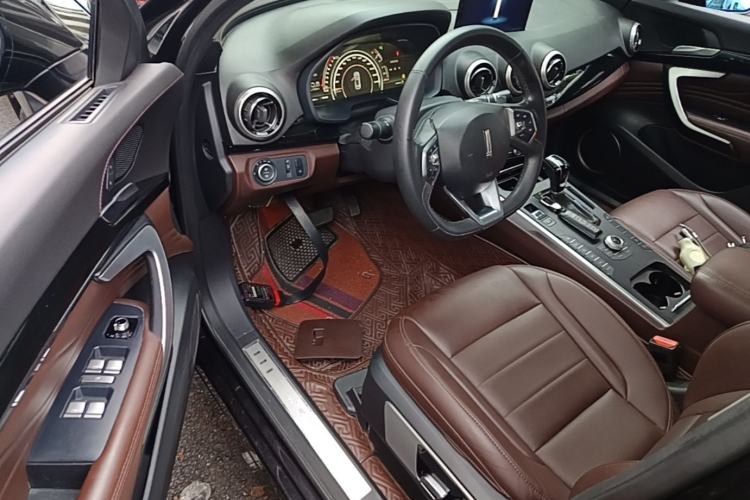 Used Wey VV7 2017 2.0T Ultra-Luxury Version Driver Seat