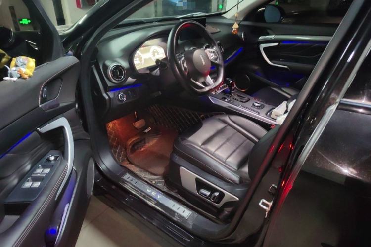 Used Wey VV7 2017 2.0T Ultra-Luxury Version Driver Seat