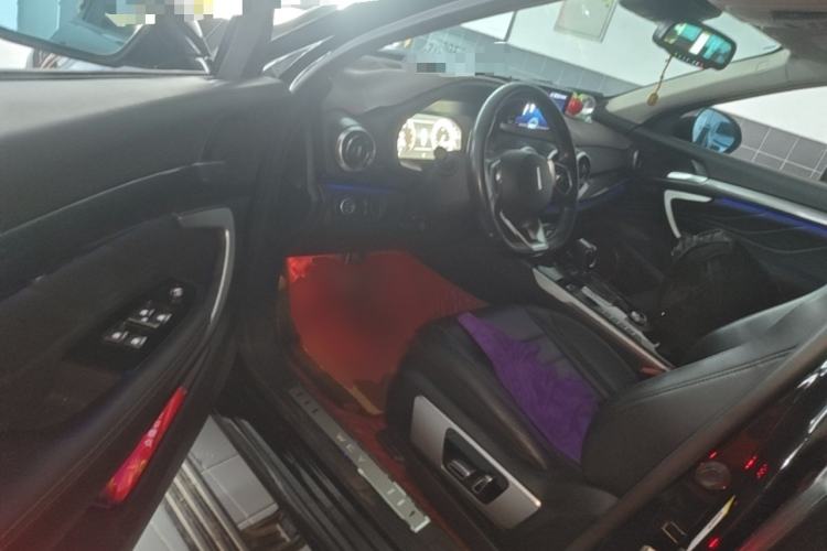 Used Wey VV7 2017 2.0T Ultra-Luxury Version Driver Seat