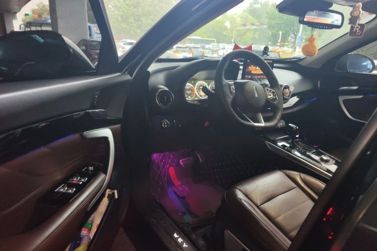 Used Wey VV7 2017 2.0T Flagship Model Driver Seat
