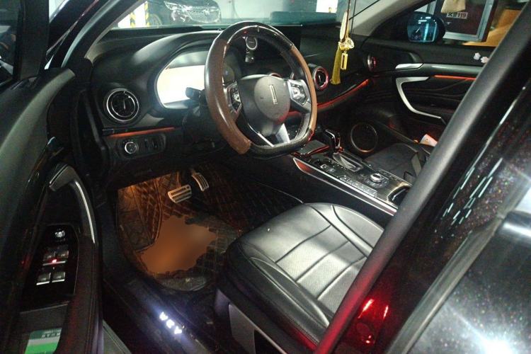 Used Wey VV7 2017 2.0T Flagship Model Driver Seat