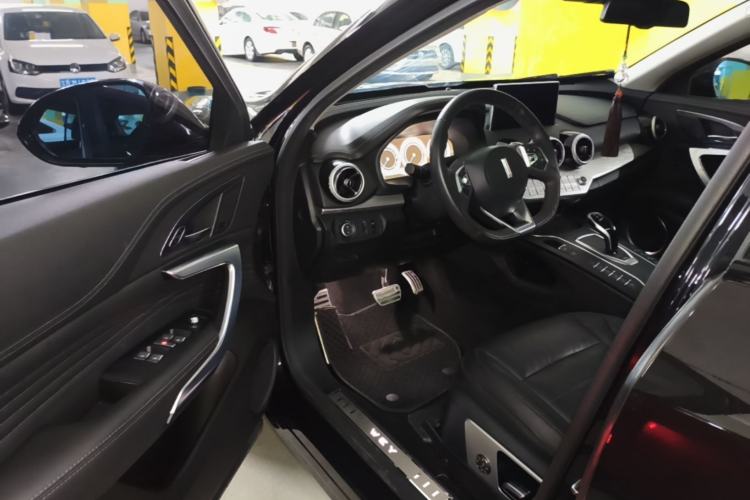 Used Wey VV7 2017 2.0T Flagship Model Driver Seat
