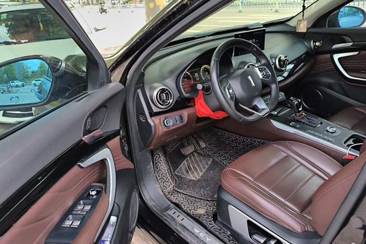 Used Wey VV7 2017 2.0T Ultra-Luxury Version Driver Seat