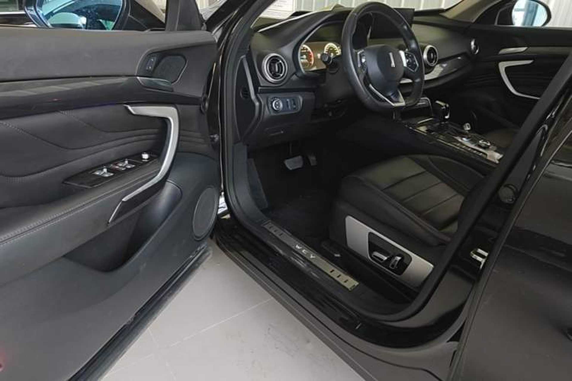 Used Wey VV7 2017 2.0T Ultra-Luxury Version Driver Seat
