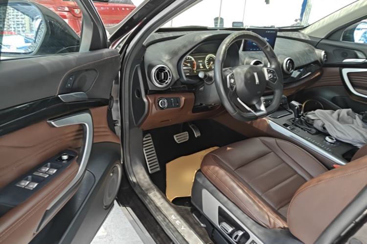 Used Wey VV7 2017 2.0T Flagship Model Driver Seat