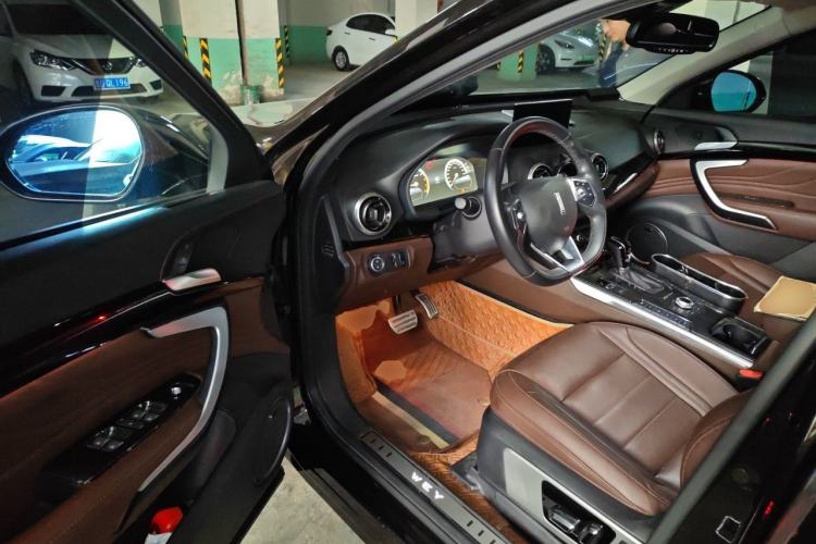 Used Wey VV7 2017 2.0T Flagship Model Driver Seat