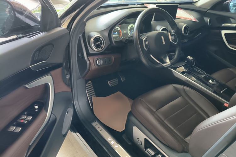 Used Wey VV7 2017 2.0T Flagship Model Driver Seat