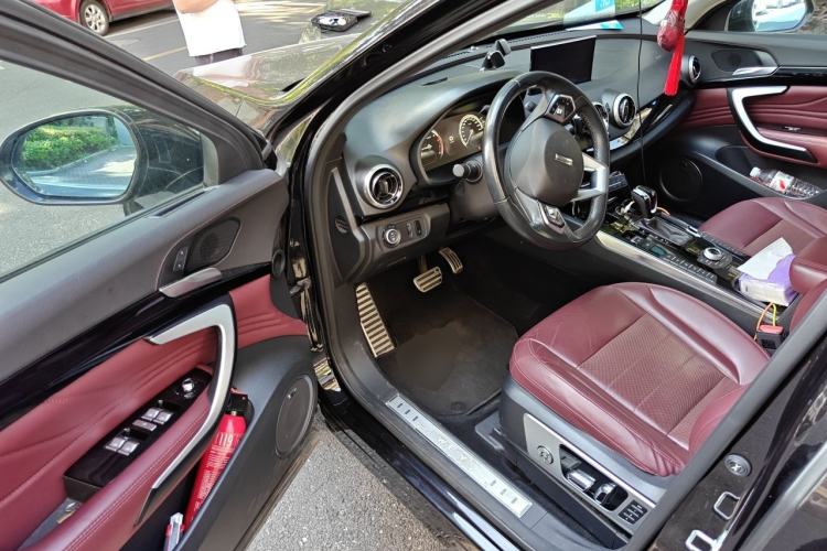 Used Wey VV7 2017 2.0T Flagship Model Driver Seat