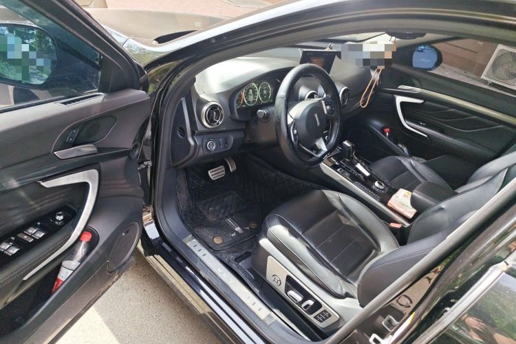 Used Wey VV7 2017 2.0T Flagship Model Driver Seat