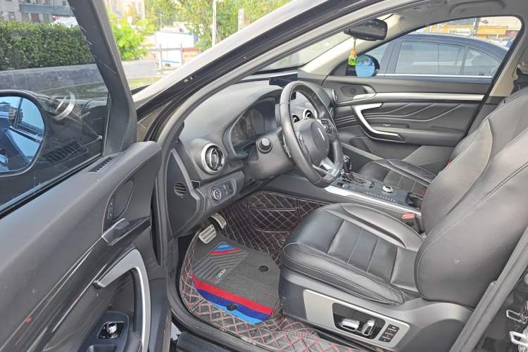 Used Wey VV7 2017 VV7c 2.0T Flagship Model Driver Seat