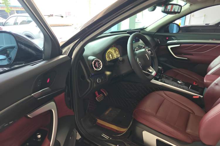 Used Wey VV7 2017 2.0T Flagship Model Driver Seat
