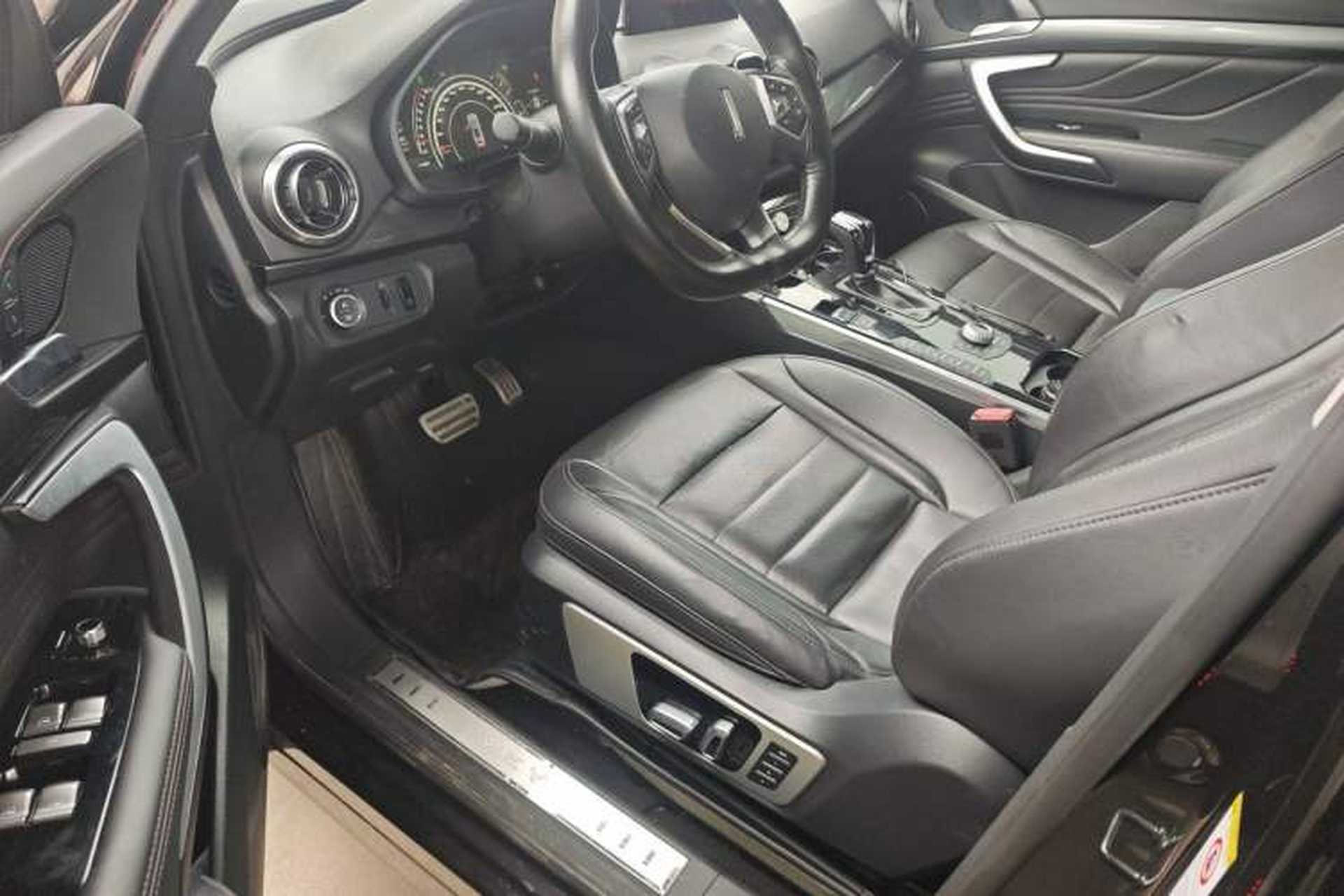 Used Wey VV7 2017 2.0T Flagship Model Driver Seat
