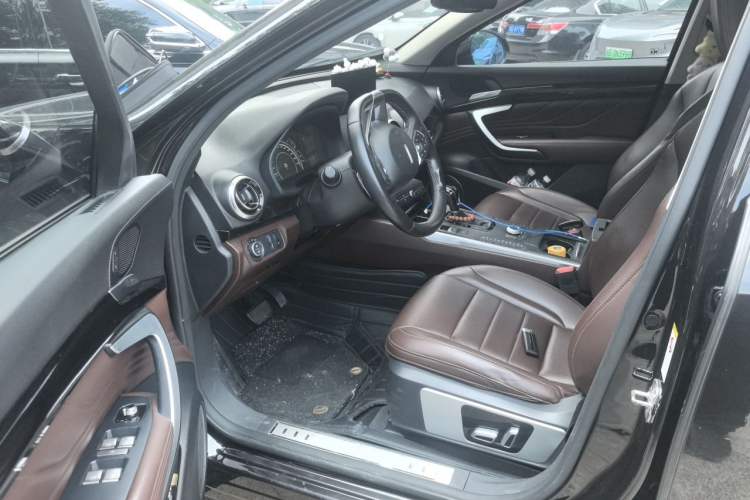 Used Wey VV7 2017 2.0T Ultra-Luxury Version Driver Seat