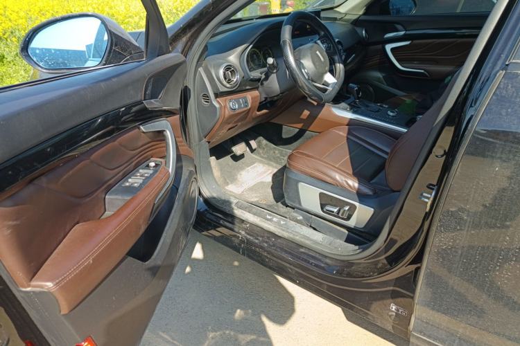 Used Wey VV7 2017 2.0T Ultra-Luxury Version Driver Seat