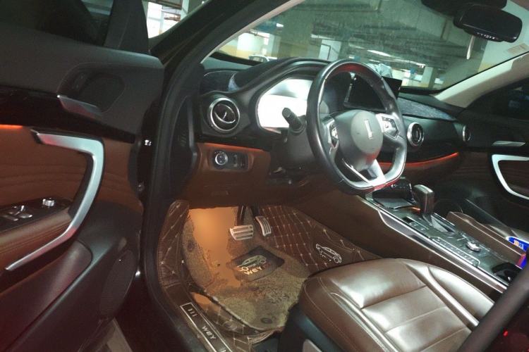 Used Wey VV7 2017 2.0T Ultra-Luxury Version Driver Seat