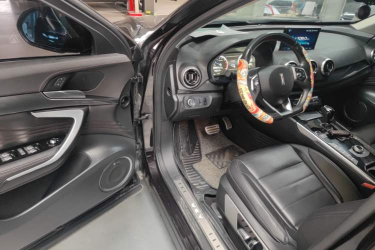 Used Wey VV7 2017 2.0T Flagship Model Driver Seat