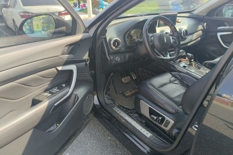 Used Wey VV7 2017 2.0T Flagship Model Driver Seat