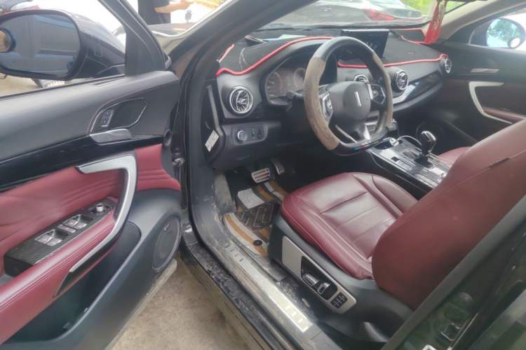 Used Wey VV7 2017 2.0T Flagship Model Driver Seat