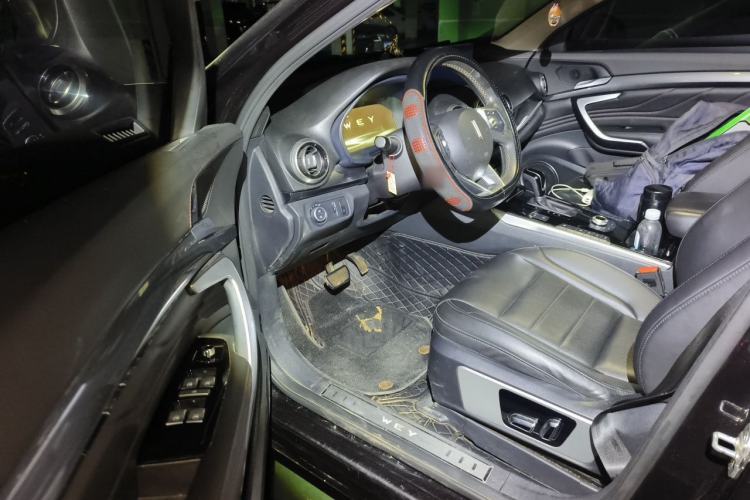 Used Wey VV7 2017 2.0T Luxury Model Driver Seat