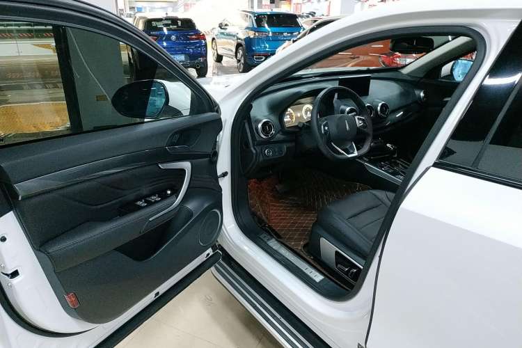 Used Wey VV7 2017 2.0T Ultra-Luxury Version Driver Seat