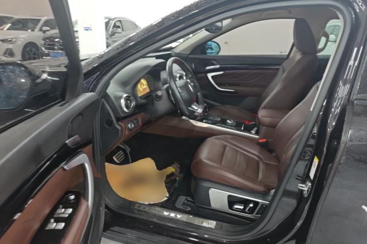 Used Wey VV7 2017 2.0T Flagship Model Driver Seat