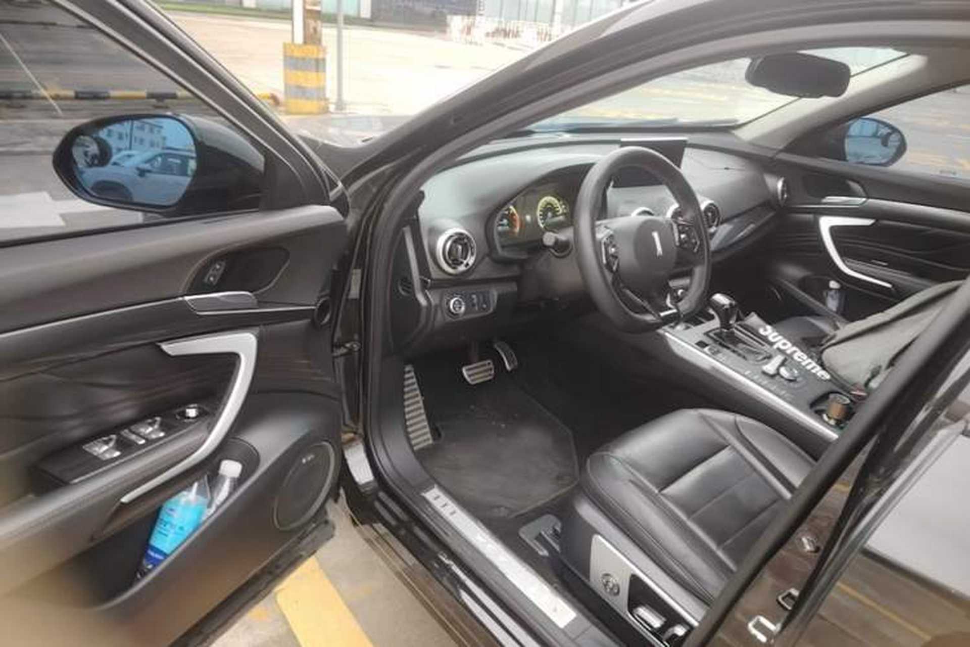 Used Wey VV7 2017 2.0T Flagship Model Driver Seat