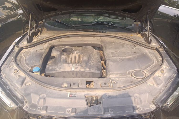 Used Wey VV7 2017 2.0T Luxury Model Engine Bay