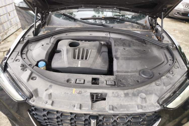 Used Wey VV7 2017 2.0T Flagship Model Engine Bay