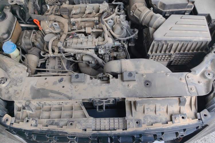 Used Wey VV7 2017 2.0T Luxury Model Engine Bay