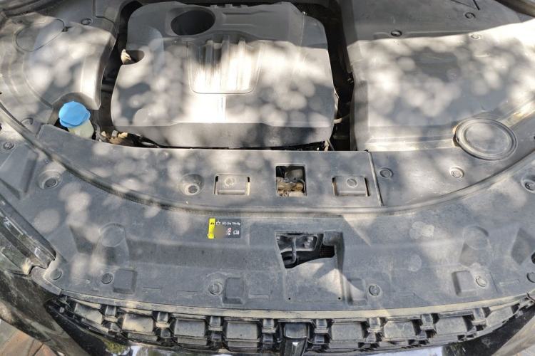 Used Wey VV7 2017 2.0T Ultra-Luxury Version Engine Bay