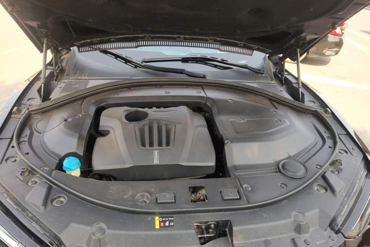 Used Wey VV7 2017 2.0T Ultra-Luxury Version Engine Bay