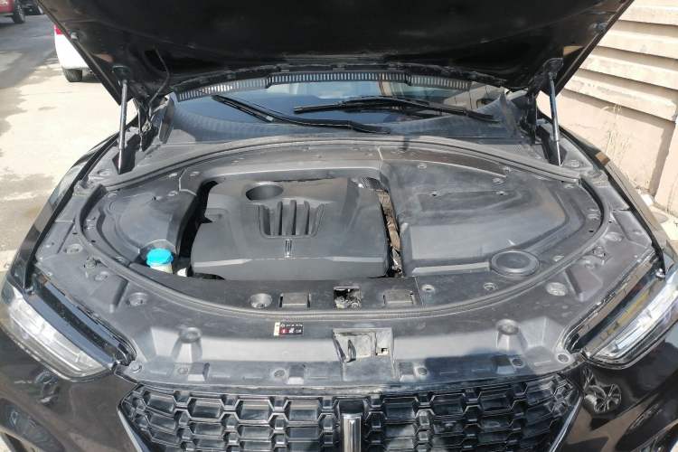 Used Wey VV7 2017 2.0T Ultra-Luxury Version Engine Bay