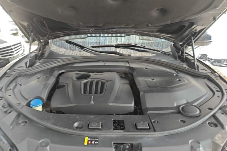 Used Wey VV7 2017 2.0T Flagship Model Engine Bay