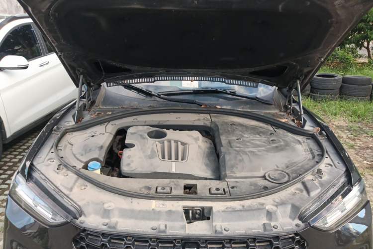 Used Wey VV7 2017 VV7c 2.0T Flagship Model Engine Bay