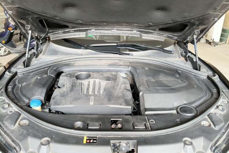 Used Wey VV7 2017 2.0T Flagship Model Engine Bay