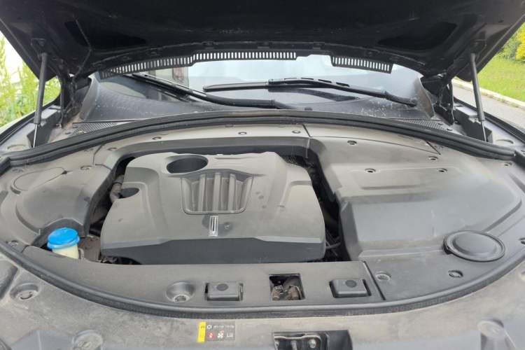 Used Wey VV7 2017 VV7c 2.0T Flagship Model Engine Bay