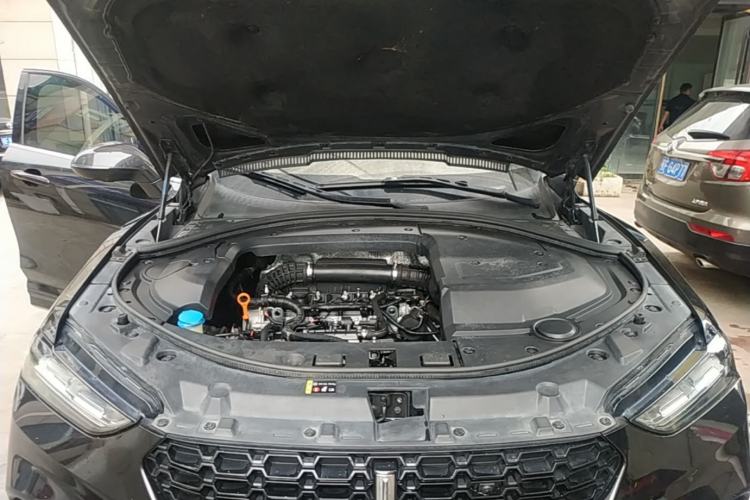 Used Wey VV7 2017 2.0T Flagship Model Engine Bay
