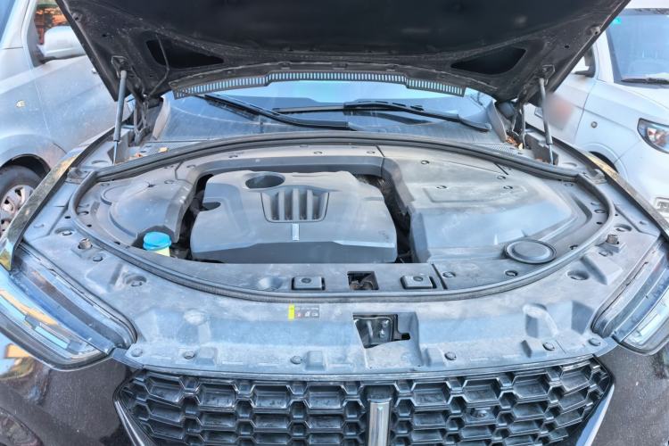 Used Wey VV7 2017 VV7c 2.0T Flagship Model Engine Bay