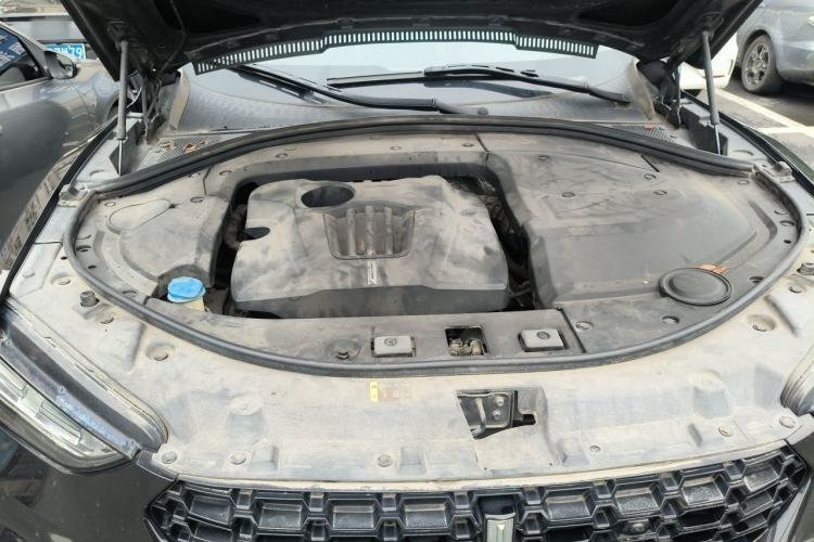 Used Wey VV7 2017 2.0T Ultra-Luxury Version Engine Bay