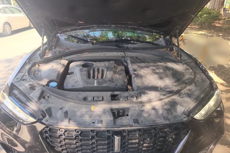 Used Wey VV7 2017 2.0T Flagship Model Engine Bay