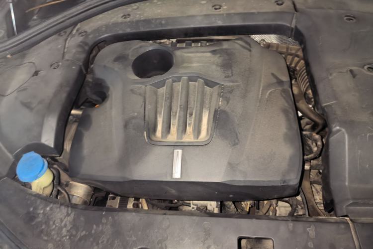 Used Wey VV7 2017 2.0T Flagship Model Engine Bay