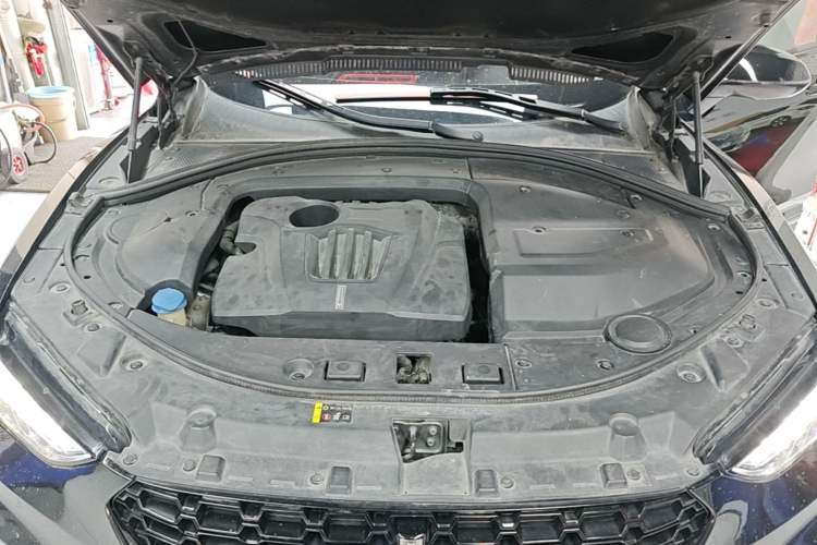 Used Wey VV7 2017 2.0T Ultra-Luxury Version Engine Bay