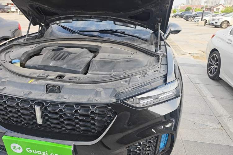 Used Wey VV7 2017 VV7c 2.0T Flagship Model Engine Bay Left