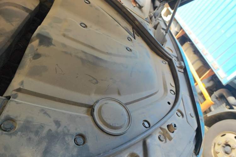 Used Wey VV7 2017 2.0T Flagship Model Engine Bay Left
