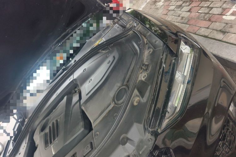 Used Wey VV7 2017 2.0T Flagship Model Engine Bay Left